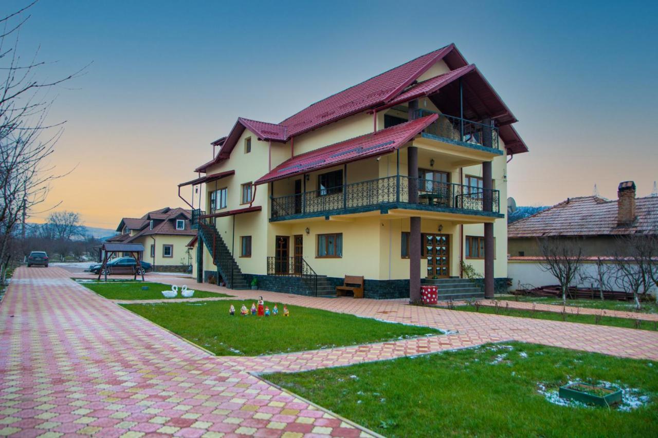 شقة Casa Stefania 1 Călimăneşti المظهر الخارجي الصورة